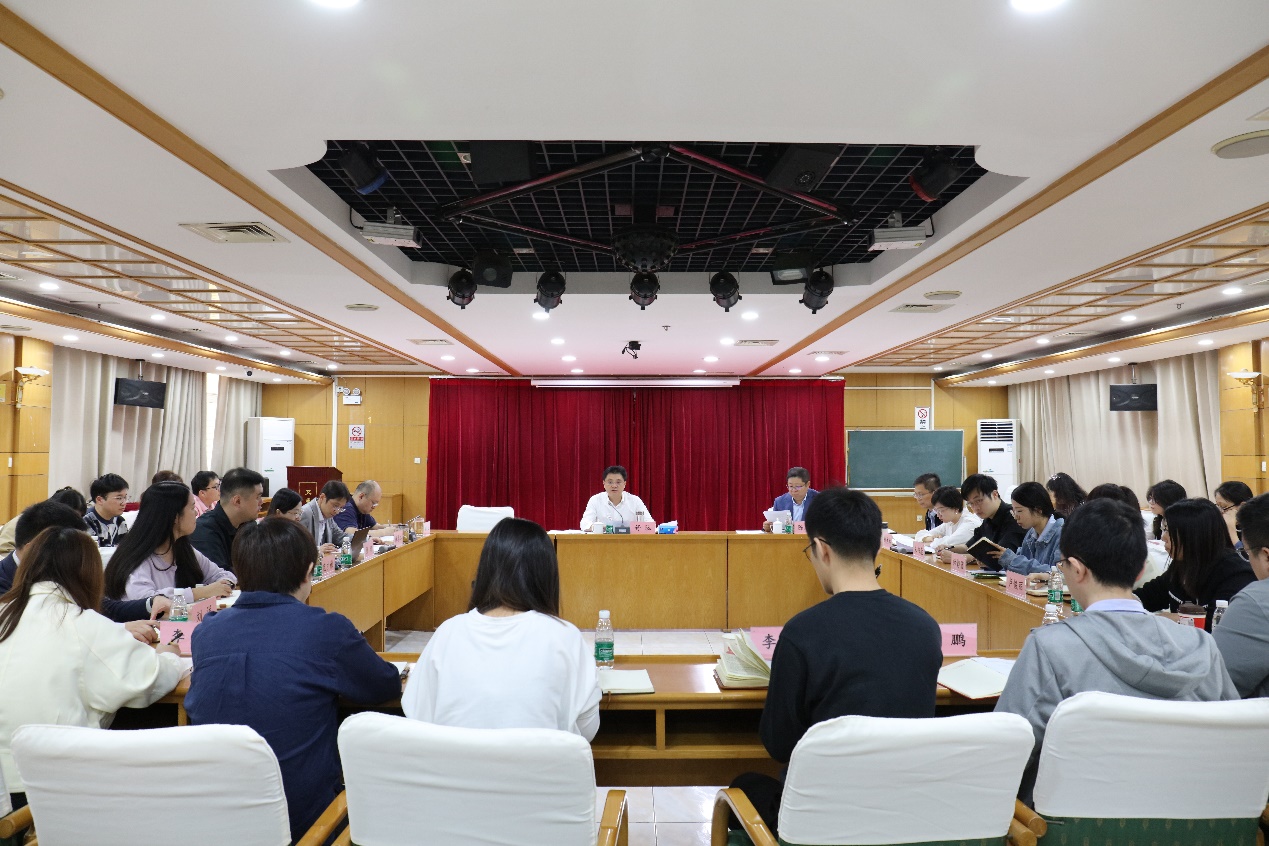 青年编辑座谈会.jpg 青年编辑座谈会.jpg
